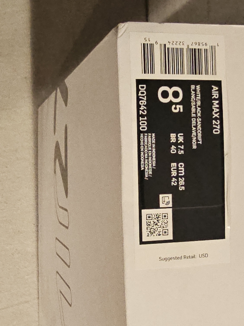 Nike White Air Max 270 with Coral Lining and Mint Accents - Picture 13 of 13